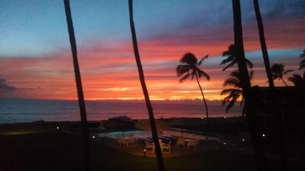 ***Serendipity On The Moana - Legal & Oceanfront - Great For Work & Play!*** Waianae Екстер'єр фото